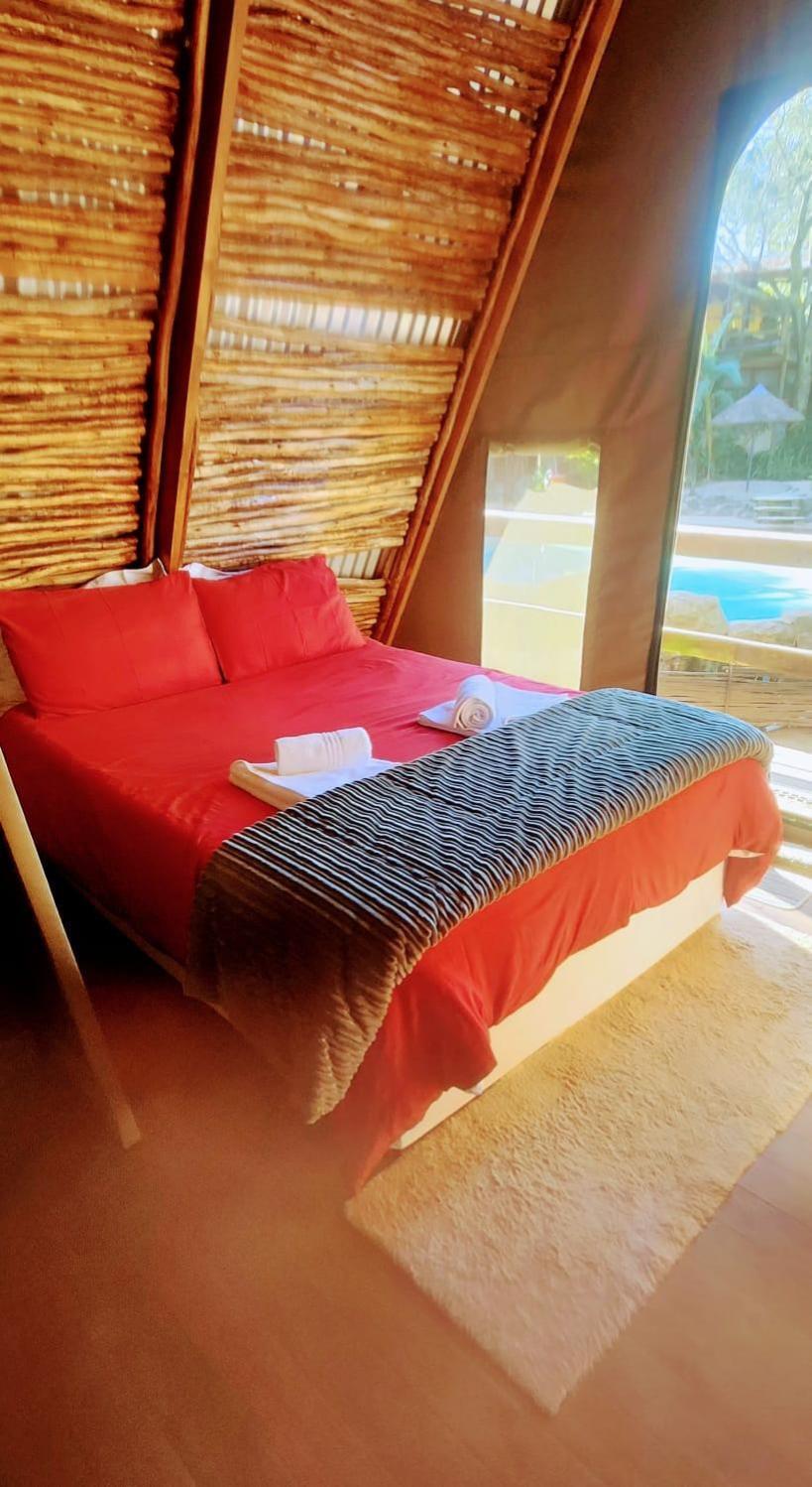 Luxury tent Island